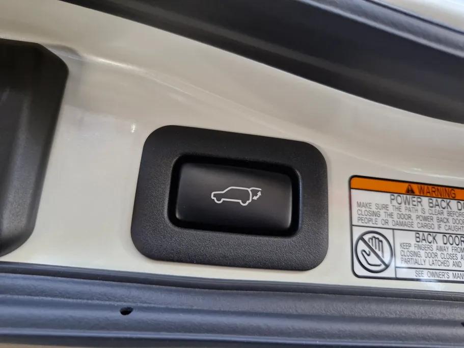 2021 Toyota Land Cruiser Grand Touring 