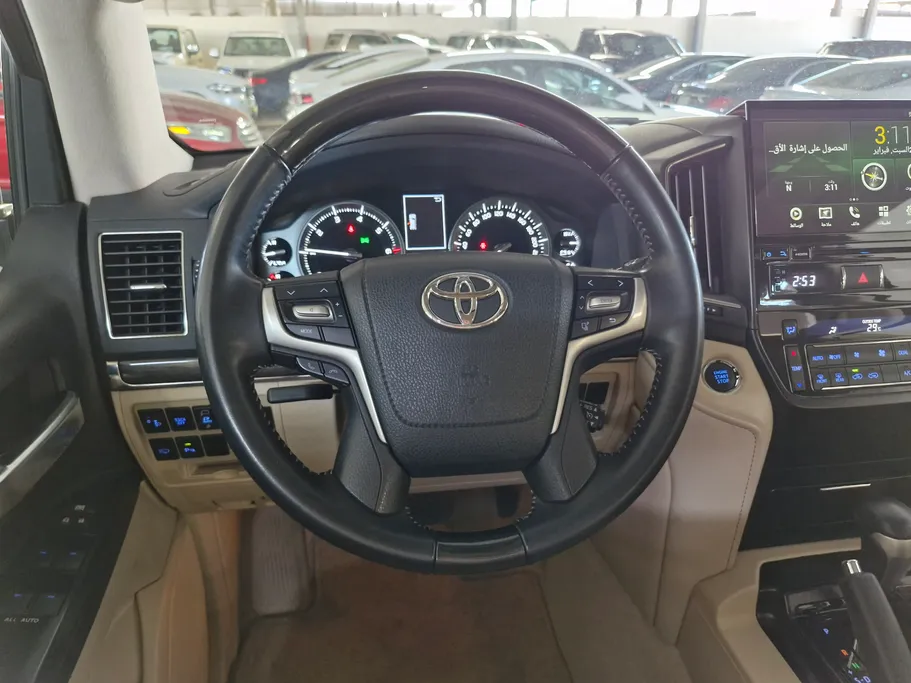 2021 Toyota Land Cruiser Grand Touring 