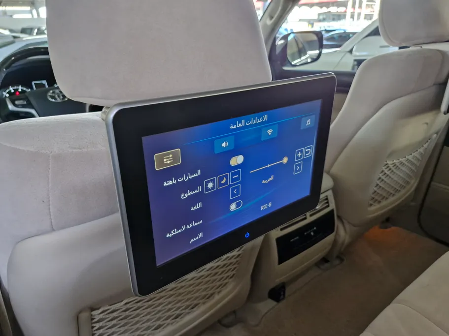 2021 Toyota Land Cruiser Grand Touring 