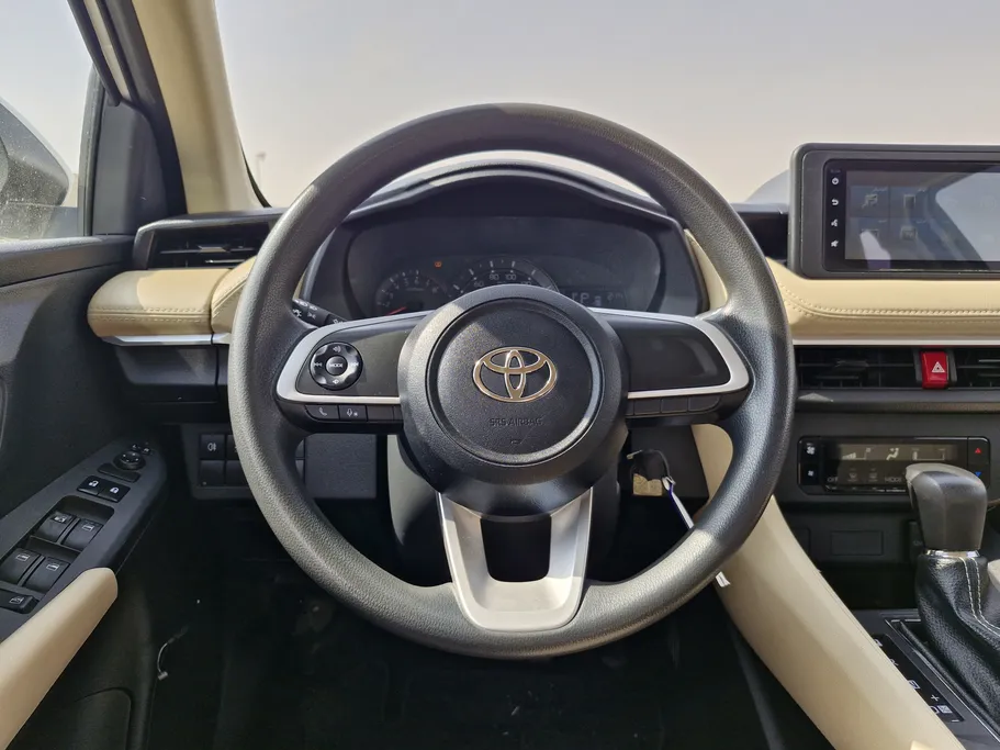 تويوتا يارس Y 2023 