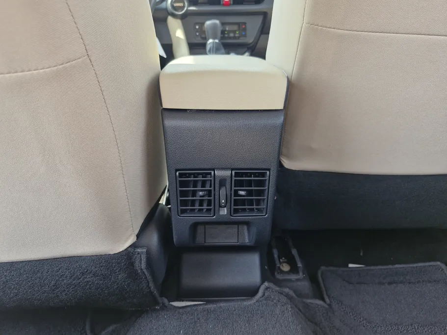 تويوتا يارس Y 2023 