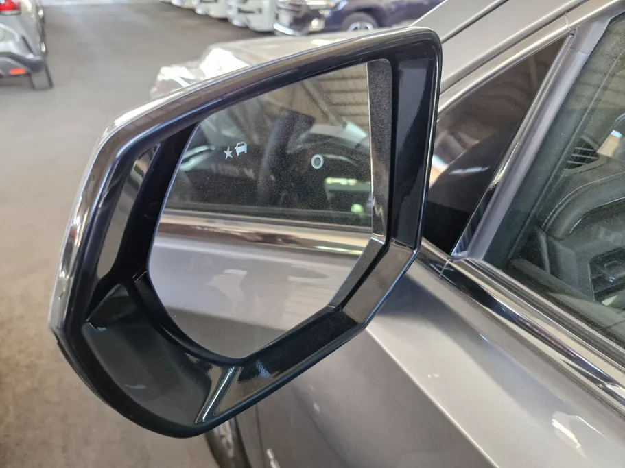 جي إم سي  يوكن SLE 2023 