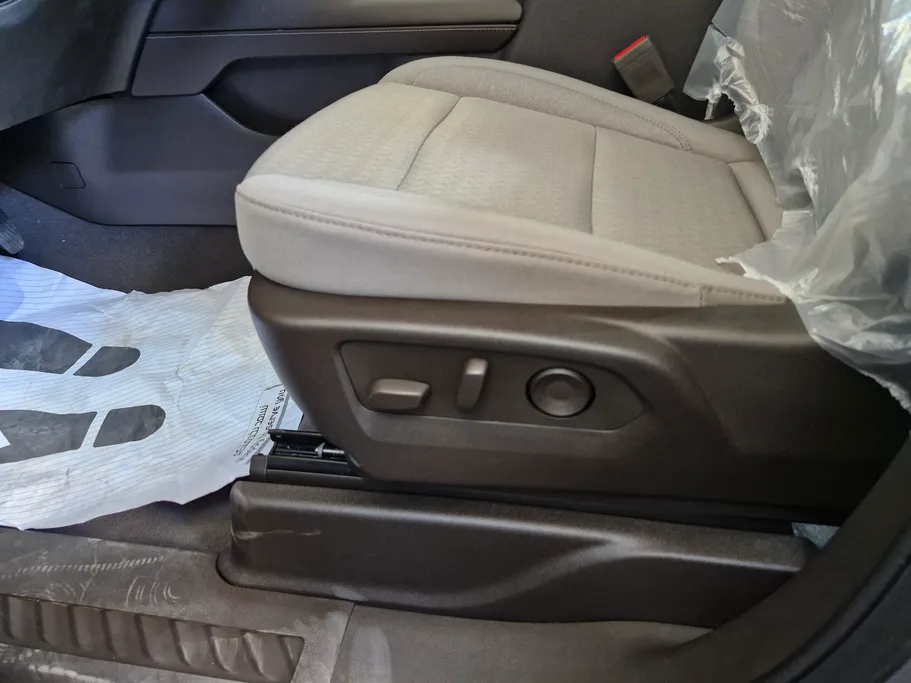 جي إم سي  يوكن SLE 2023 