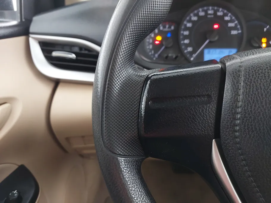 تويوتا يارس Y 2019 