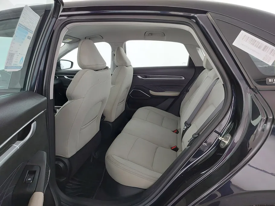 جيلي امجراند GS 2023 