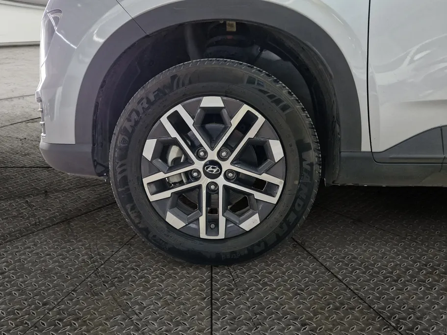 2024 Hyundai Venue Smart 