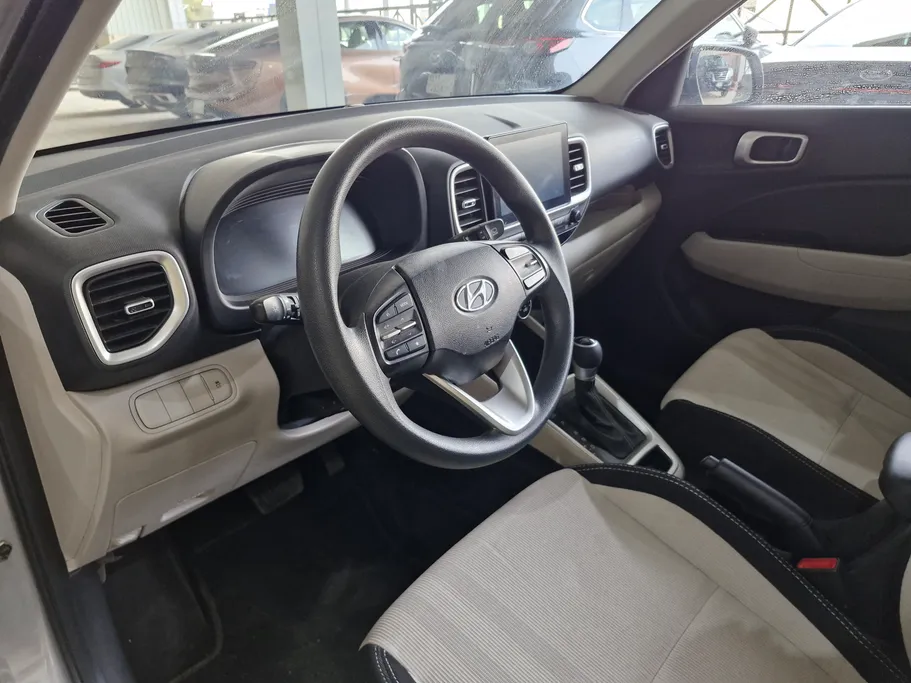 2024 Hyundai Venue Smart 