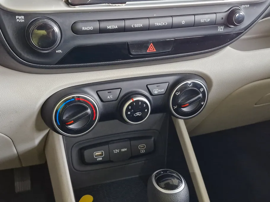 2024 Hyundai Venue Smart 