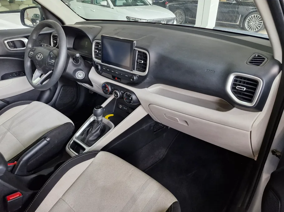 2024 Hyundai Venue Smart 