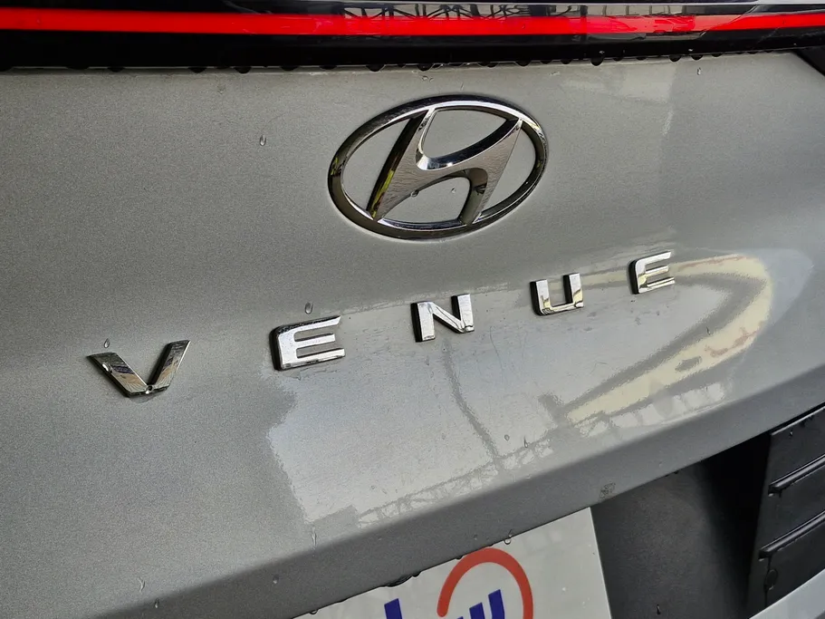 2024 Hyundai Venue Smart 