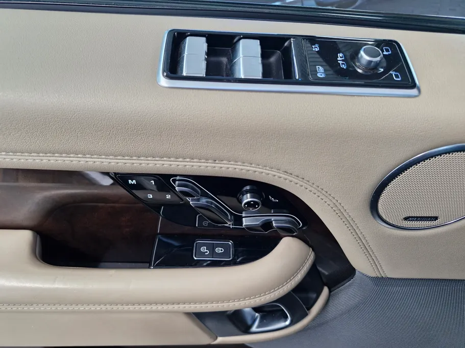 لاند روفر رنج روفر VOGUE  2019 