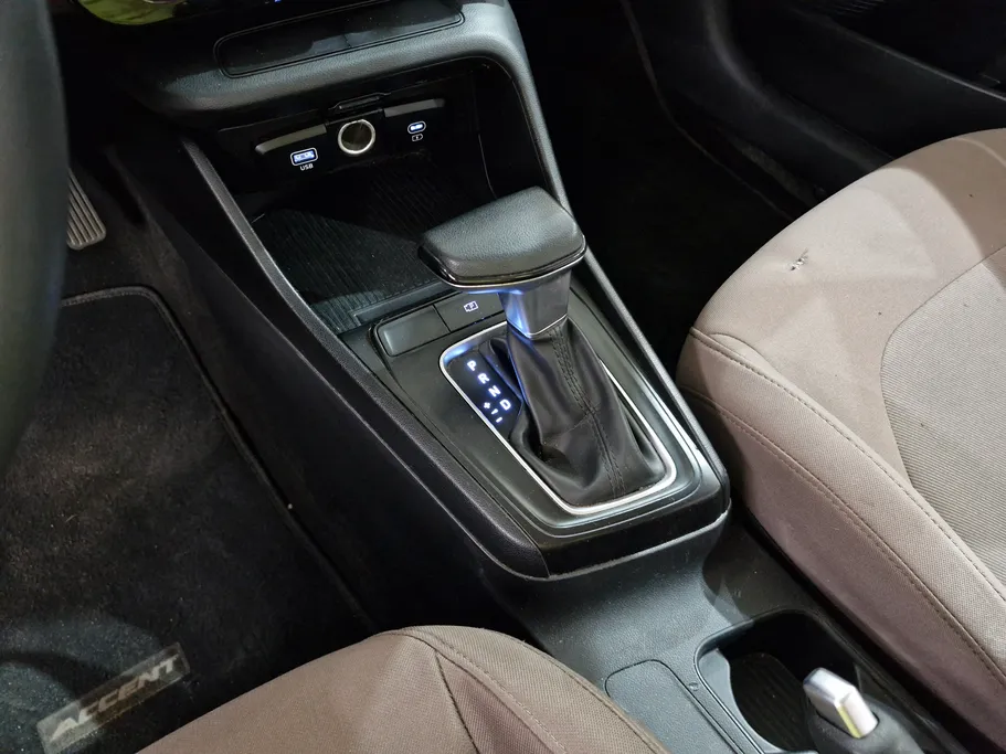 2024 Hyundai Accent Fleet 