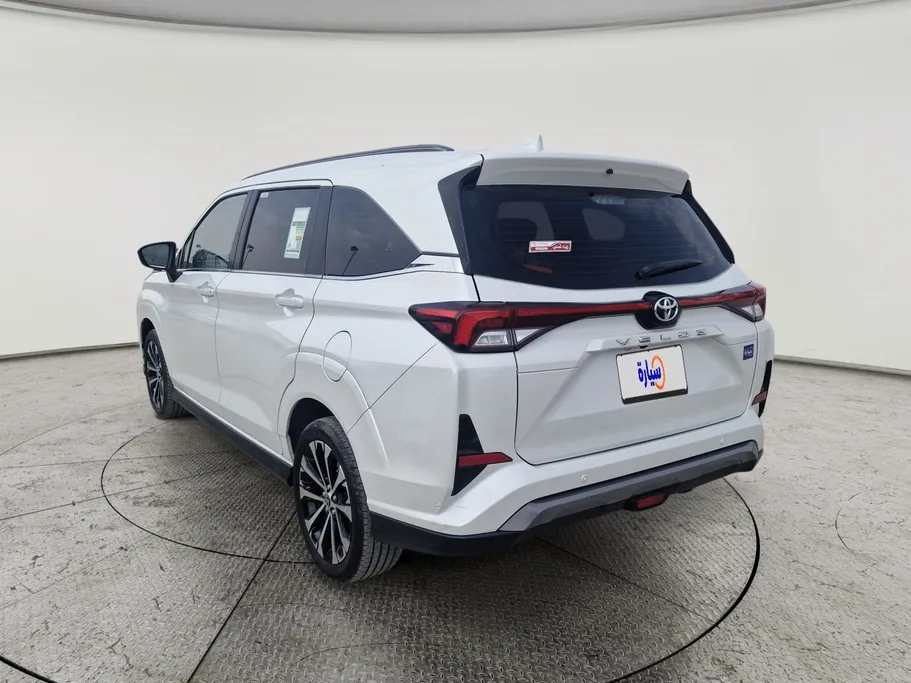 2023 Toyota Veloz GLX 