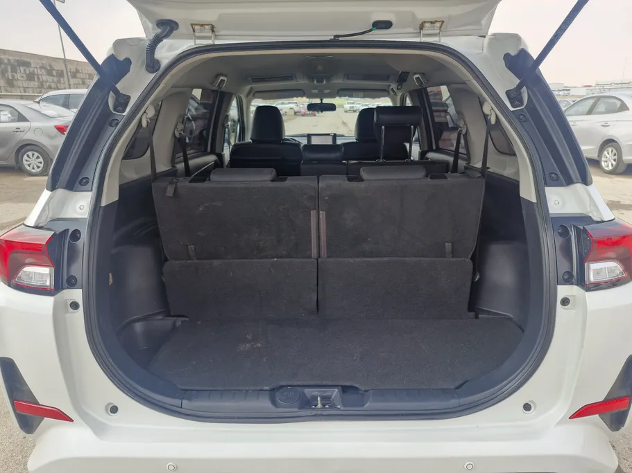 2023 Toyota Veloz GLX 