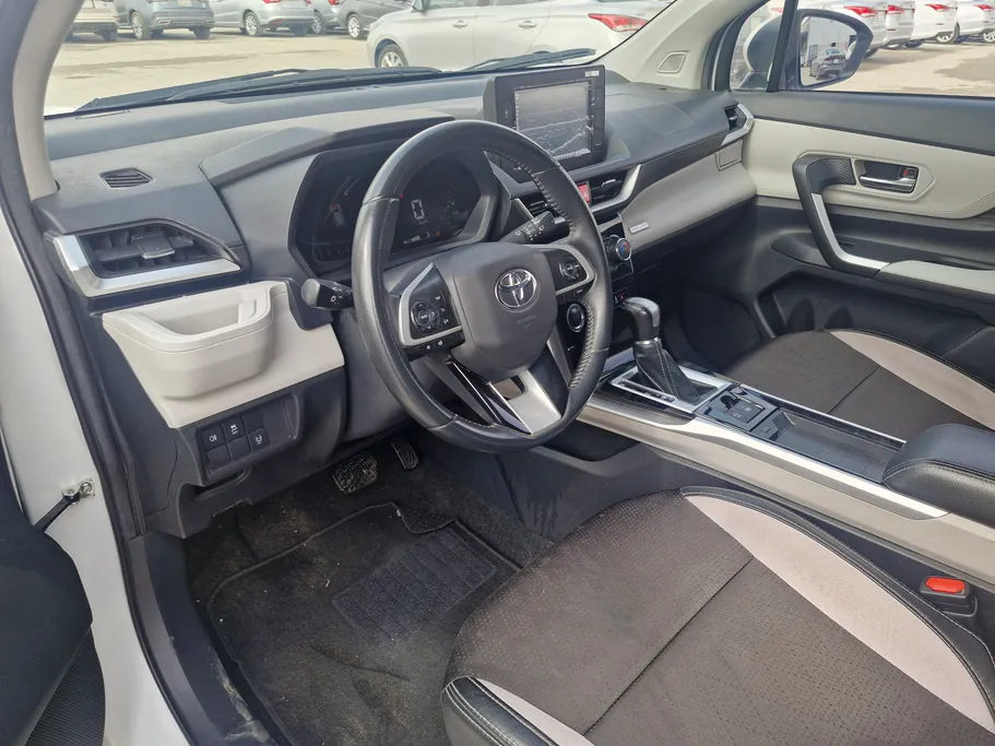 2023 Toyota Veloz GLX 