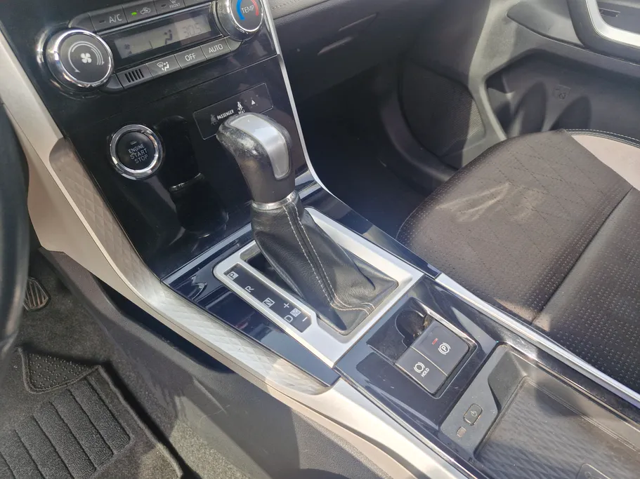 2023 Toyota Veloz GLX 