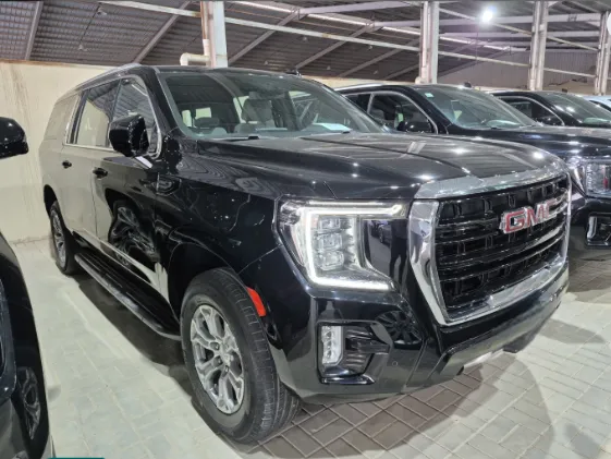 2023 GMC Yukon SLE 