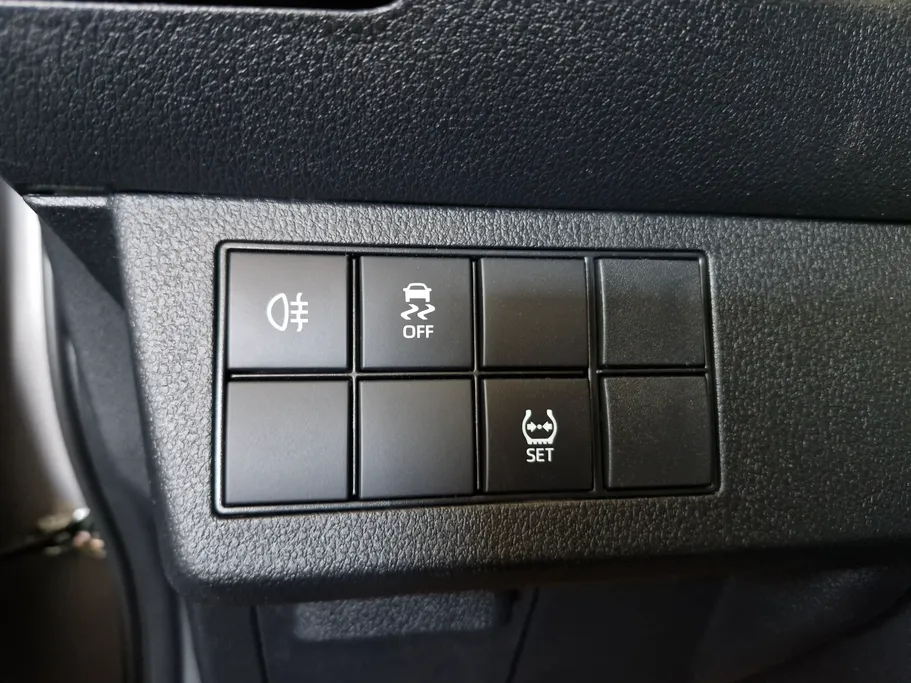 تويوتا يارس Y 2026 