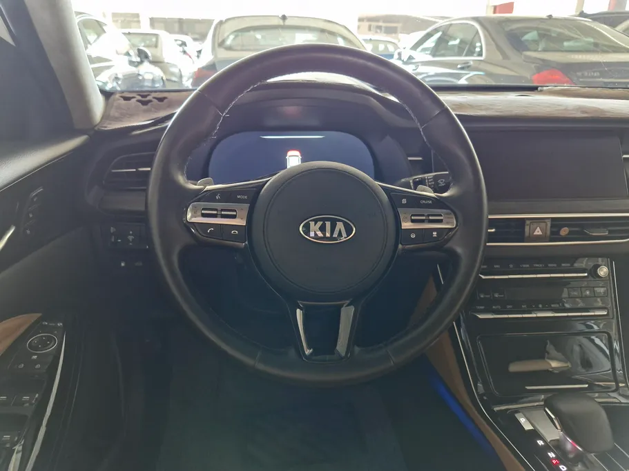2020 Kia K7  