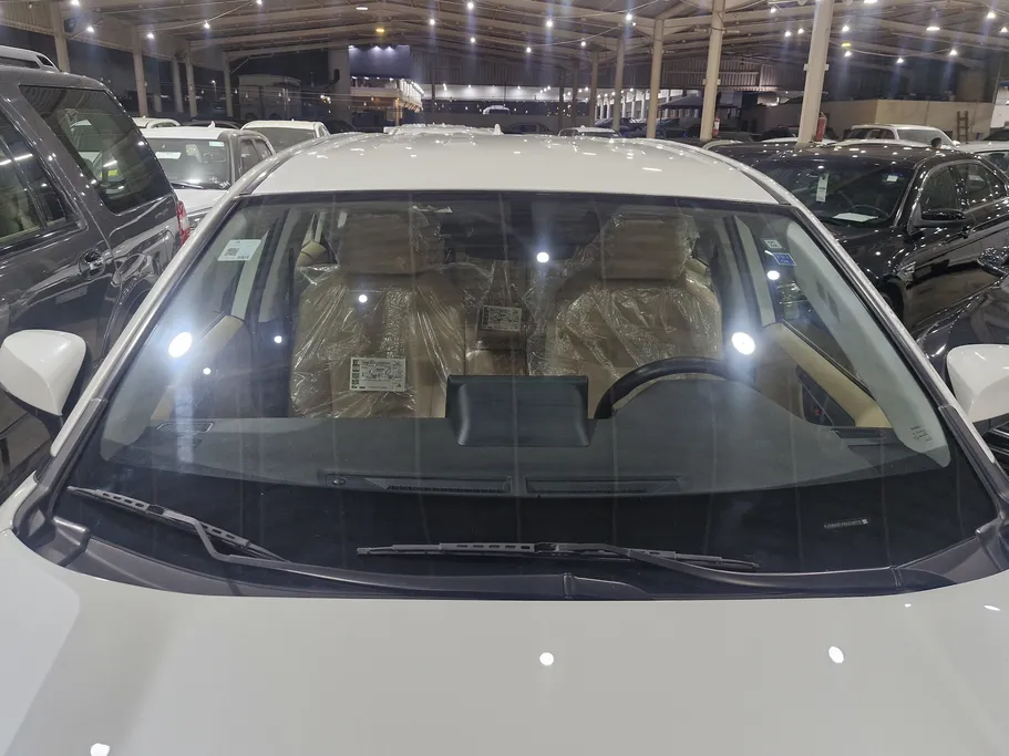 تويوتا راف فور LE 2022 