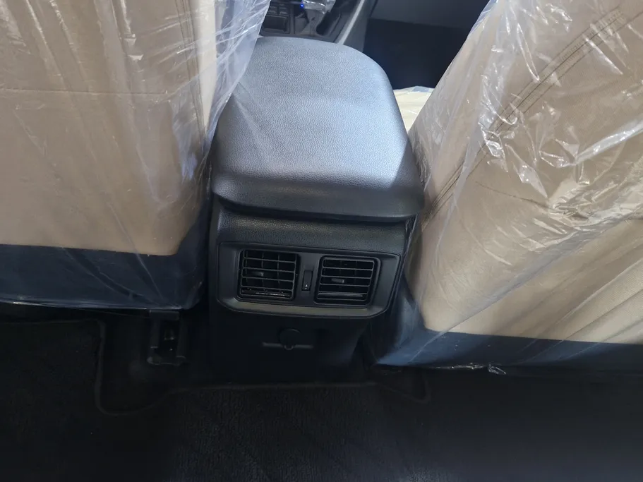 تويوتا راف فور LE 2022 