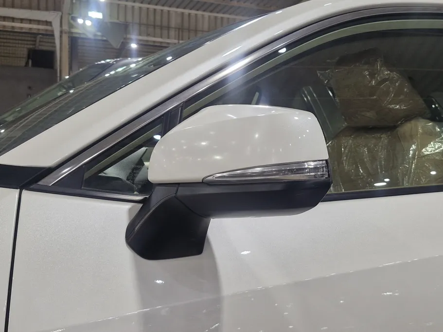 تويوتا راف فور LE 2022 