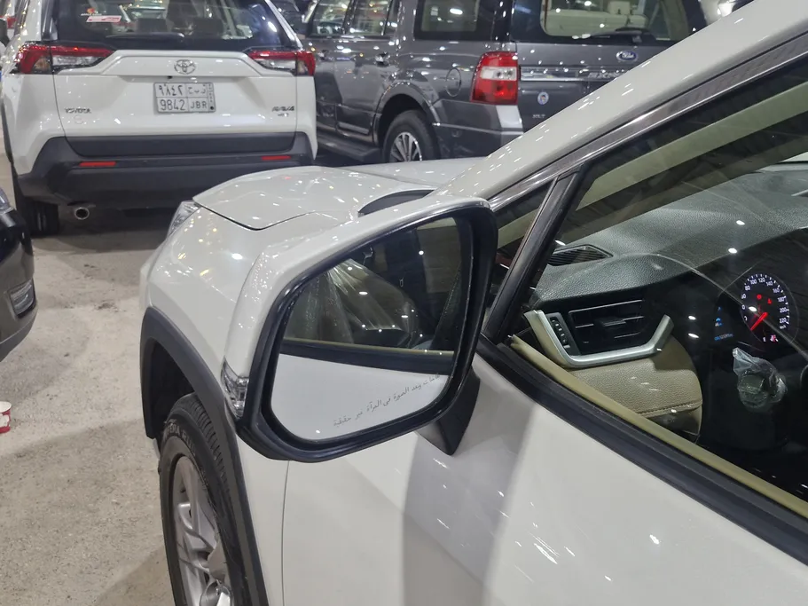 تويوتا راف فور LE 2022 