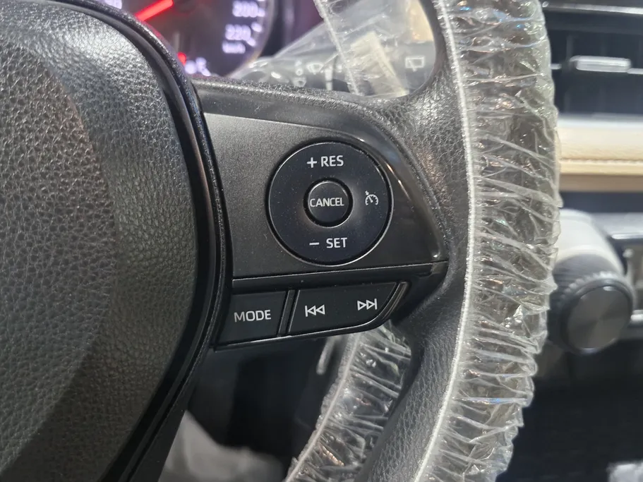 تويوتا راف فور LE 2022 