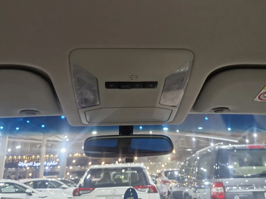 تويوتا راف فور LE 2022 