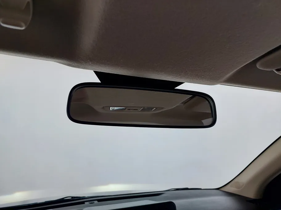 تويوتا يارس Y 2023 