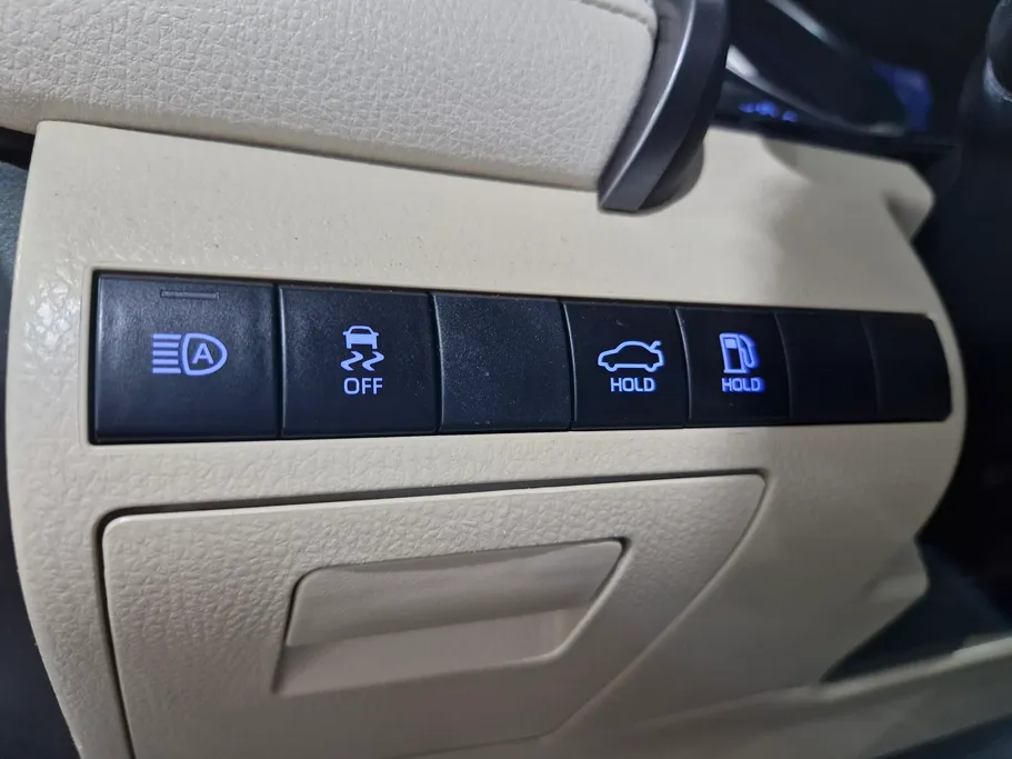 2022 Toyota Camry  Grande 