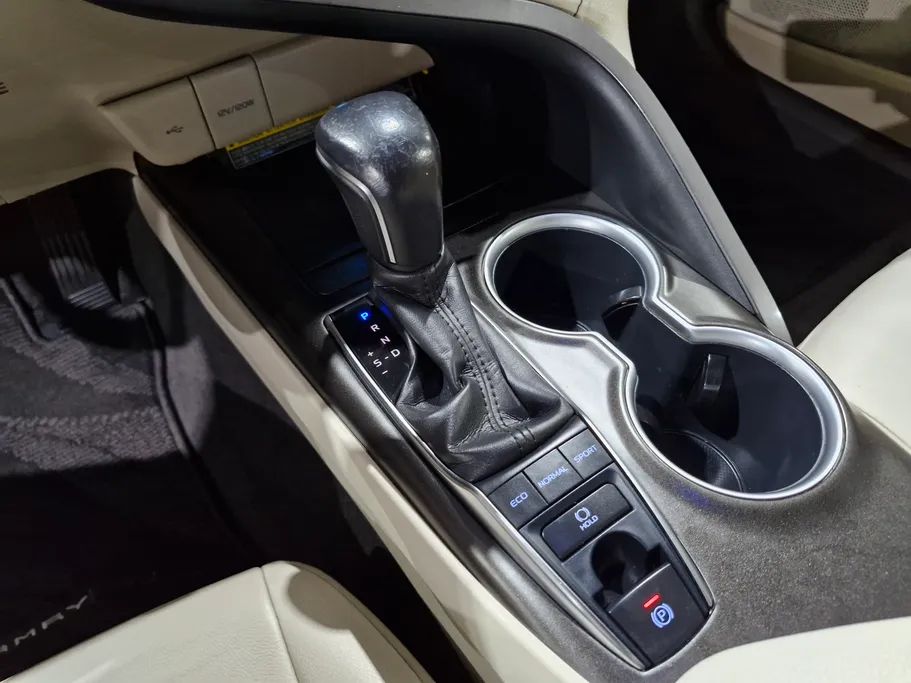 2022 Toyota Camry  Grande 