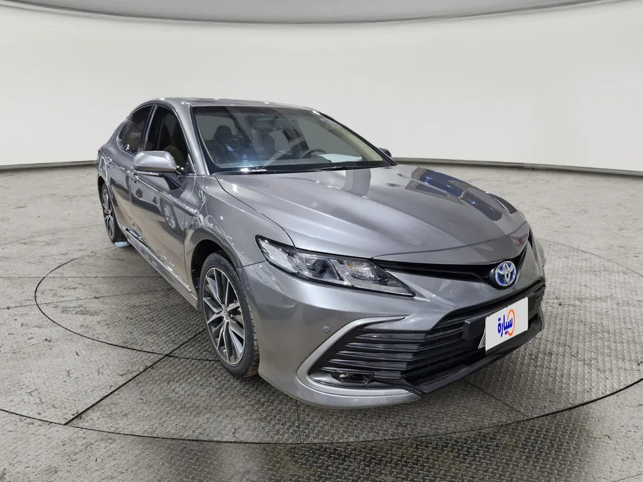 تويوتا كامري GLE HEV  2024 