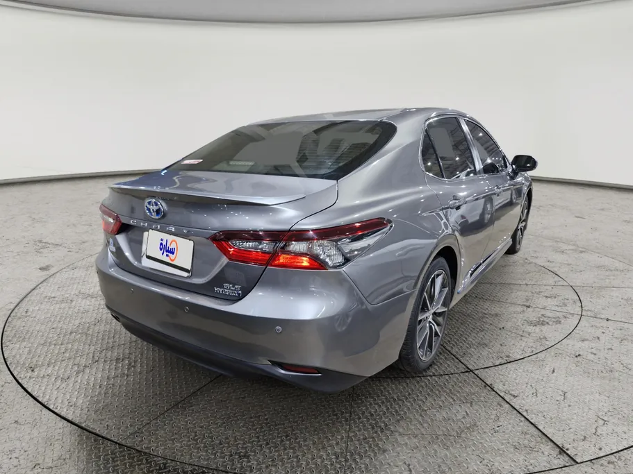 تويوتا كامري GLE HEV  2024 
