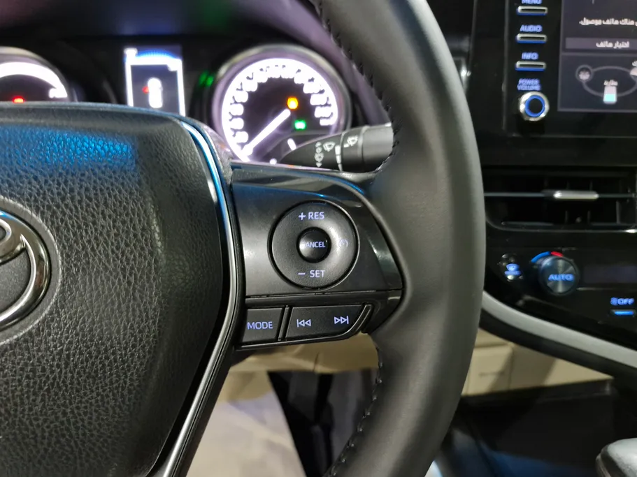 تويوتا كامري GLE HEV  2024 