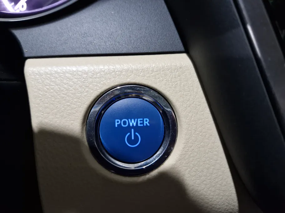 تويوتا كامري GLE HEV  2024 