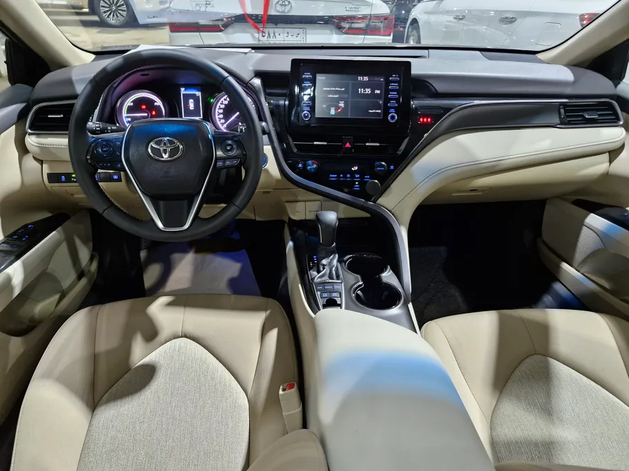 تويوتا كامري GLE HEV  2024 