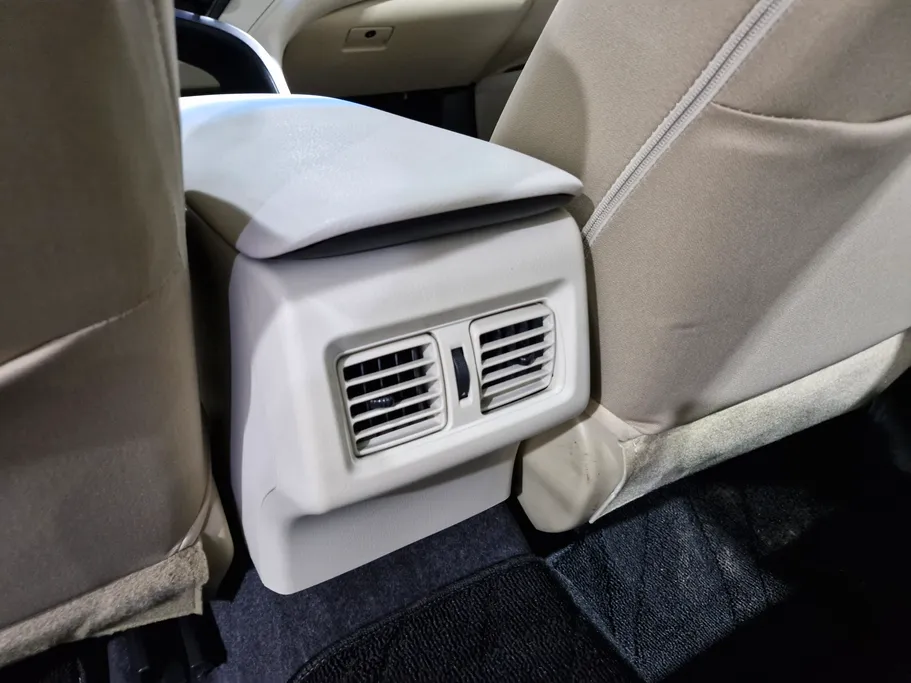 تويوتا كامري GLE HEV  2024 