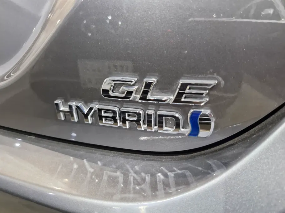 تويوتا كامري GLE HEV  2024 