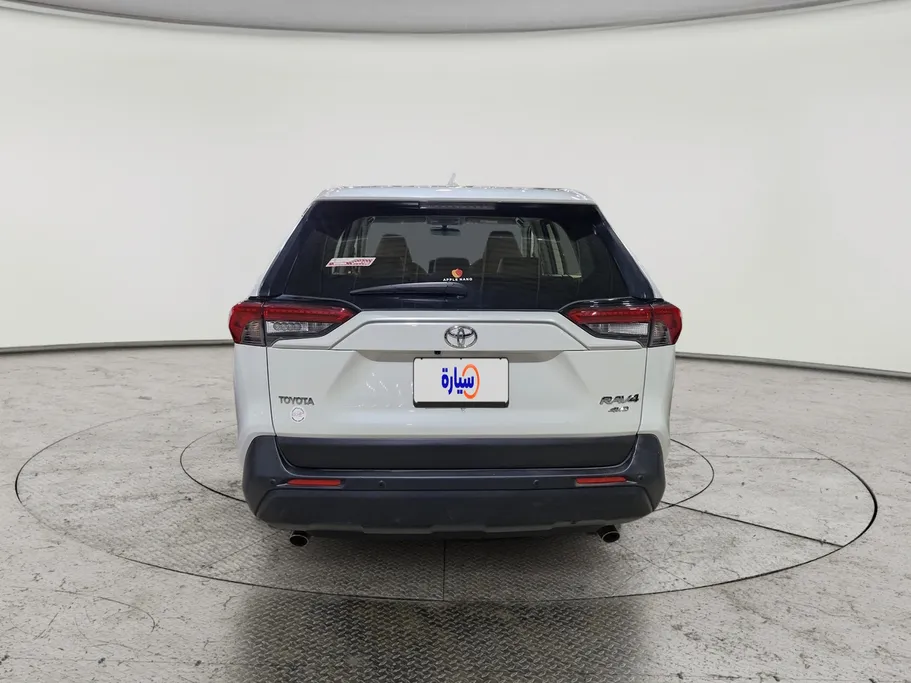 تويوتا راف فور LE 2022 