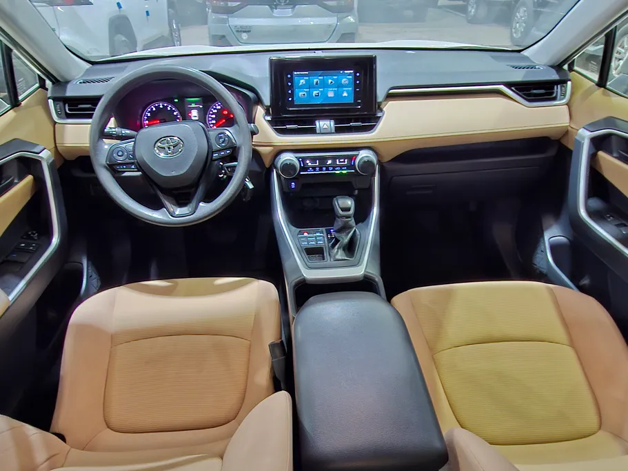 تويوتا راف فور LE 2022 