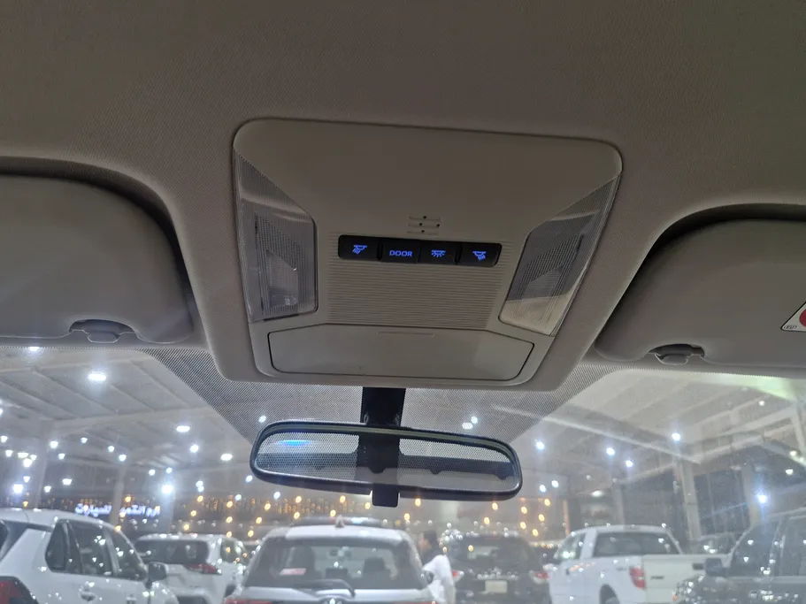 تويوتا راف فور LE 2022 