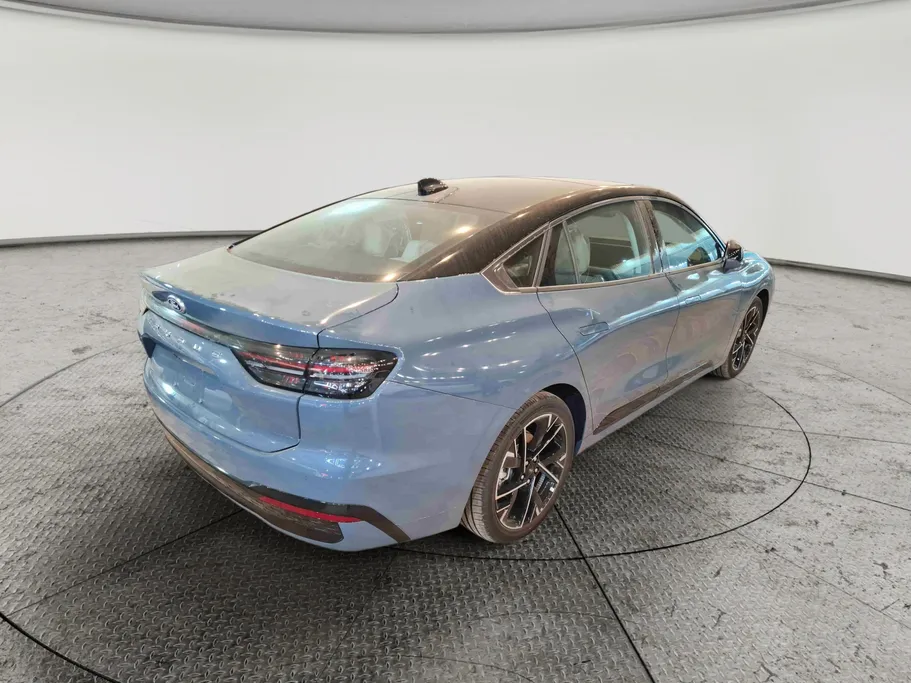 فورد تورس تيتانيوم الإصدار الجديد 2026 