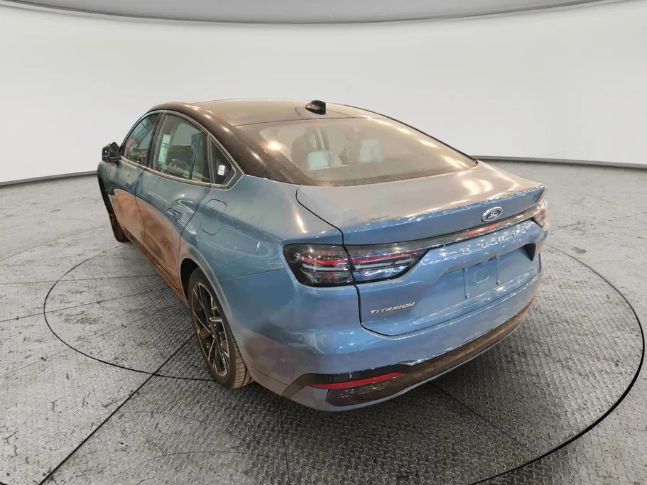 فورد تورس تيتانيوم الإصدار الجديد 2026 