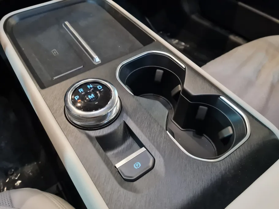 فورد تورس تيتانيوم الإصدار الجديد 2026 