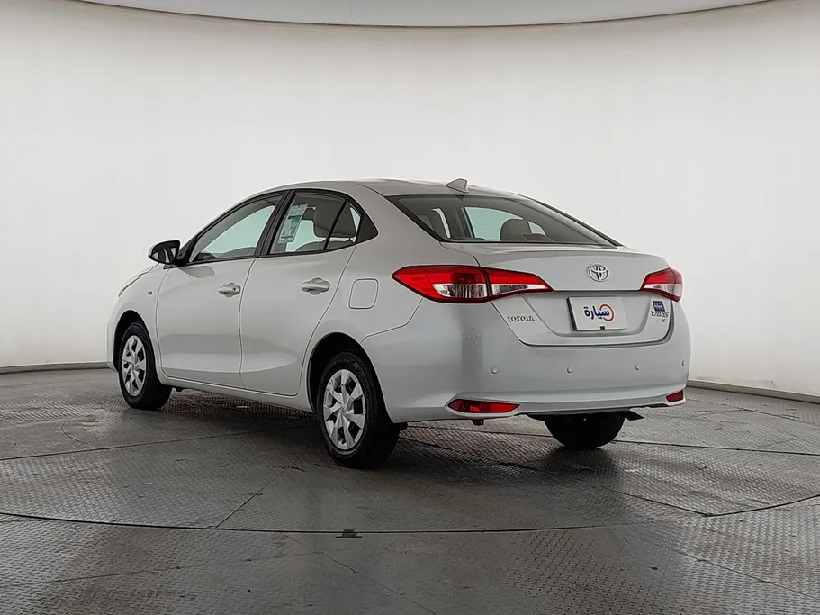 تويوتا يارس Y 2022 