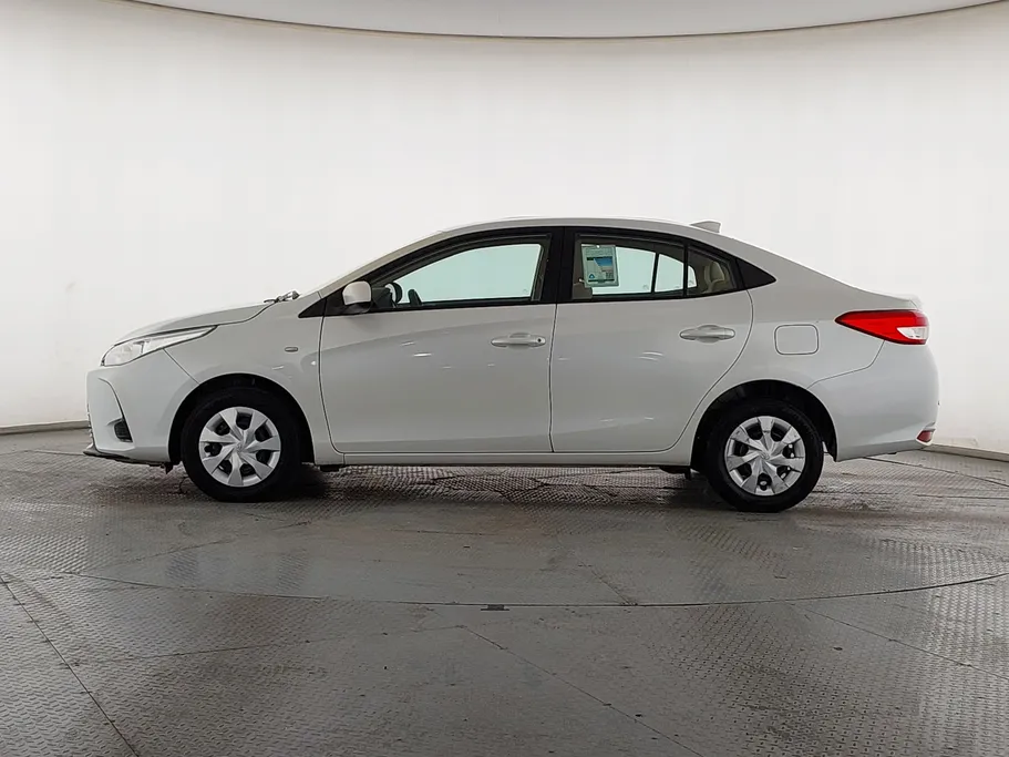 تويوتا يارس Y 2022 