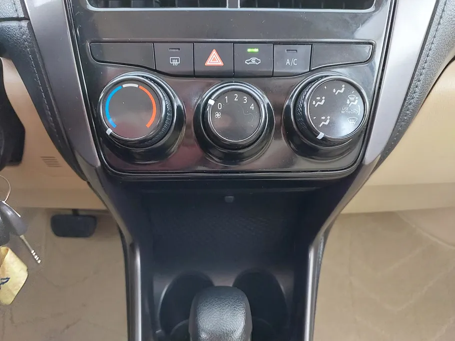 تويوتا يارس Y 2022 