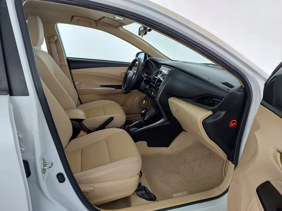 تويوتا يارس Y 2022 