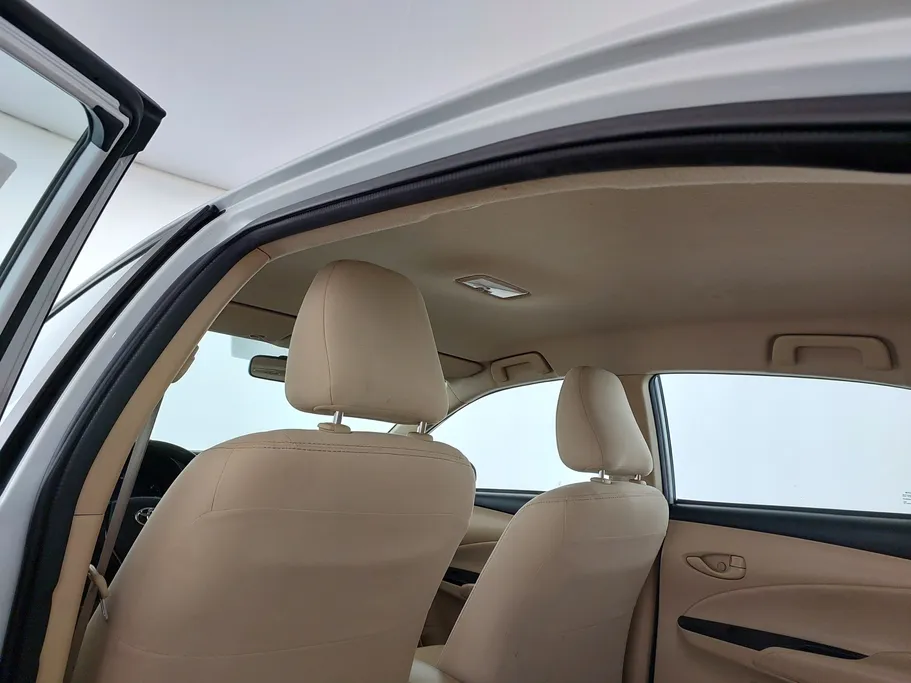 تويوتا يارس Y 2022 